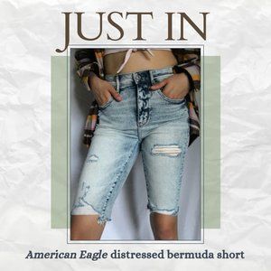 American Eagle distressed bermuda short